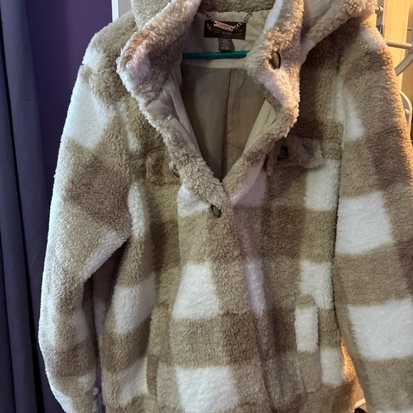 Koolaburra By Ugg Womrns Sherpa Coat never worn - Picture 8 of 11